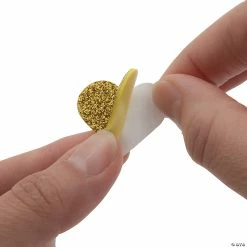 Brand new ⭐ Peanuts® Love One Another Valentine Sign Craft Kit ✨ -oriental trading shop peanuts sup sup love one another valentine sign craft kit14097387 a02